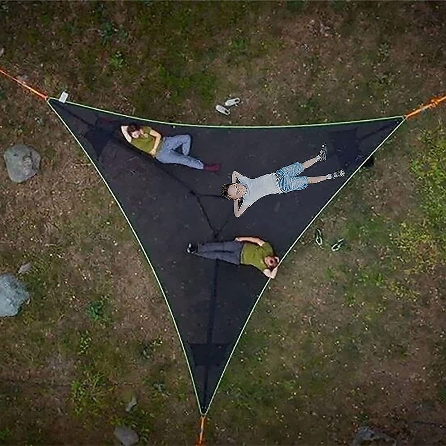 Dreieckiges Campingbett