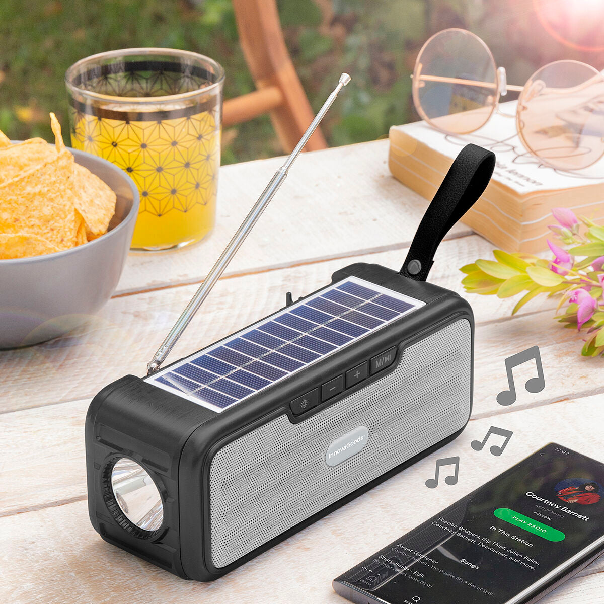 Drahtloser Lautsprecher mit Solarzellen